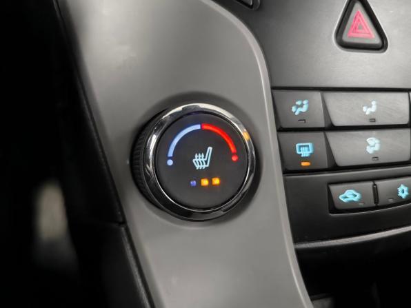 Chevrolet Cruze I с пробегом 2012 года, цена 599 000 рублей, 260933 км, седан, Автокод Объявления