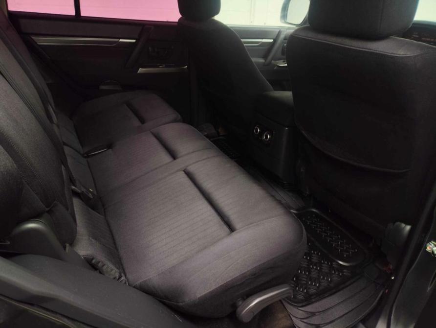 Mitsubishi Pajero IV Рестайлинг 1 Санкт-Петербург  - изображение 11