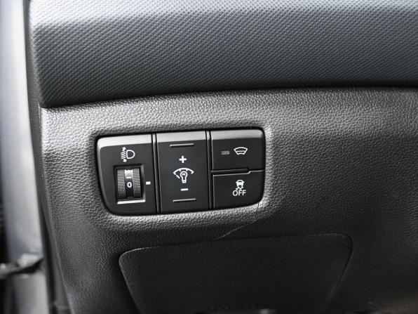 Hyundai Creta I с пробегом 2018 года, цена 1 799 900 рублей, 180000 км, внедорожник, Автокод Объявления