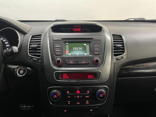 Kia Sorento II Рестайлинг с пробегом 2013 года, цена 1 699 000 рублей, 195179 км, внедорожник, Автокод Объявления