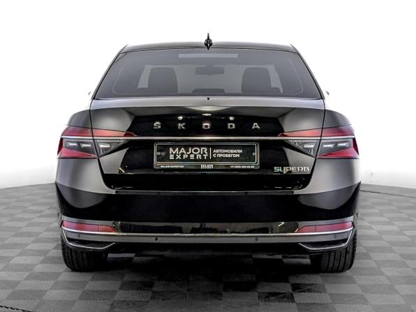 Skoda Superb III Рестайлинг с пробегом 2024 года, цена 2 900 000 рублей, 66490 км, лифтбек, Автокод Объявления