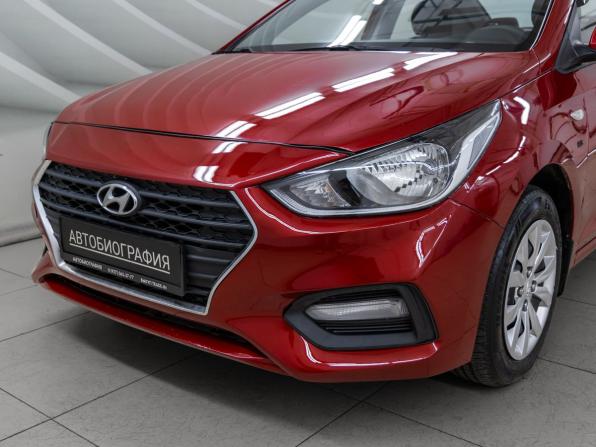 Hyundai Solaris II с пробегом 2018 года, цена 998 000 рублей, 95094 км, седан, Автокод Объявления
