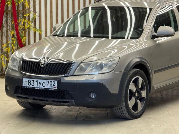 Skoda Octavia II (A5) Рестайлинг с пробегом 2011 года, цена 942 000 рублей, 179435 км, универсал, Автокод Объявления