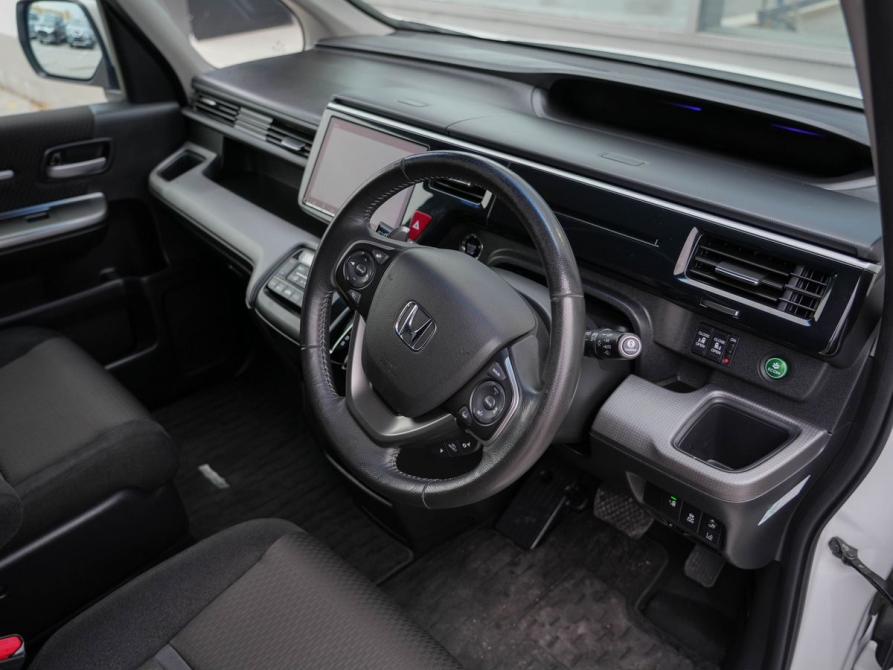 Honda Stepwgn V Рестайлинг Новосибирск  - изображение 13
