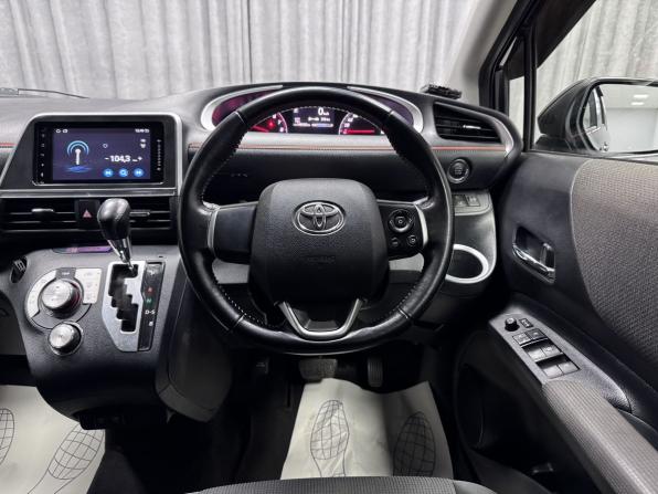 Toyota Sienta II Рестайлинг с пробегом 2020 года, цена 1 450 000 рублей, 148197 км, компактвэн, Автокод Объявления