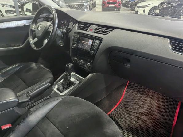 Skoda Octavia III (A7) с пробегом 2014 года, цена 780 000 рублей, 342250 км, лифтбек, Автокод Объявления