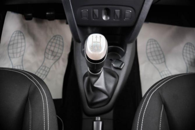 Renault Sandero II Рестайлинг с пробегом 2020 года, цена 1 249 000 рублей, 182600 км, хэтчбек, Автокод Объявления