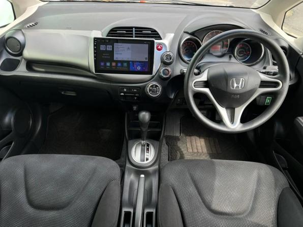 Honda Fit II с пробегом 2011 года, цена 865 000 рублей, 79141 км, хэтчбек, Автокод Объявления