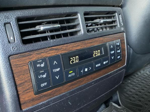 Toyota Land Cruiser 200 Series Рестайлинг 2 с пробегом 2016 года, цена 5 750 000 рублей, 170932 км, внедорожник, Автокод Объявления