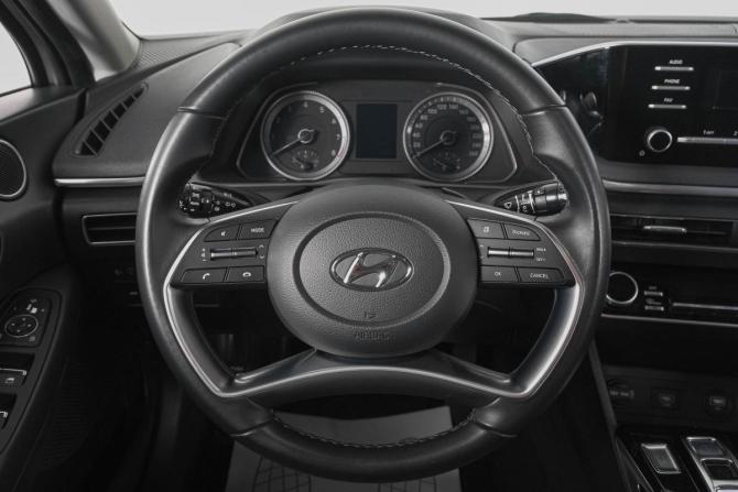 Hyundai Sonata VIII (DN8) с пробегом 2022 года, цена 2 629 000 рублей, 60400 км, седан, Автокод Объявления