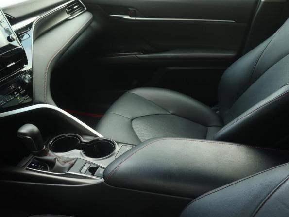 Toyota Camry VIII (XV70) Рестайлинг с пробегом 2021 года, цена 3 189 000 рублей, 88589 км, седан, Автокод Объявления