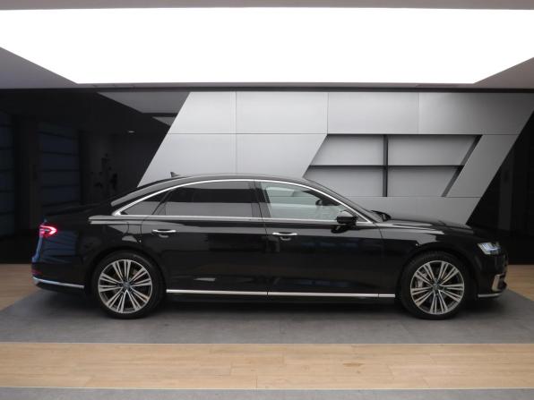 Audi A8 IV (D5) с пробегом 2018 года, цена 4 070 000 рублей, 198000 км, седан, Автокод Объявления