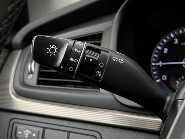 Hyundai Sonata VII (LF) Рестайлинг с пробегом 2018 года, цена 1 623 800 рублей, 26972 км, седан, Автокод Объявления