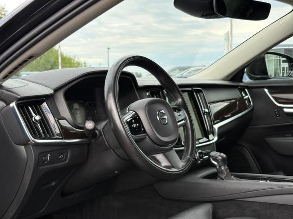 Volvo S90 II с пробегом 2018 года, цена 2 570 000 рублей, 116905 км, седан, Автокод Объявления