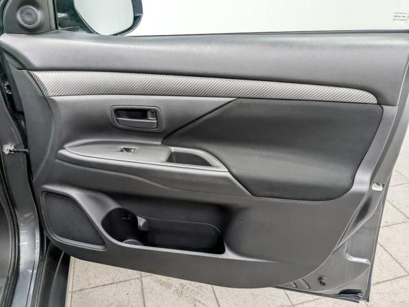 Mitsubishi Outlander III Рестайлинг 2 с пробегом 2018 года, цена 1 820 000 рублей, 150501 км, внедорожник, Автокод Объявления