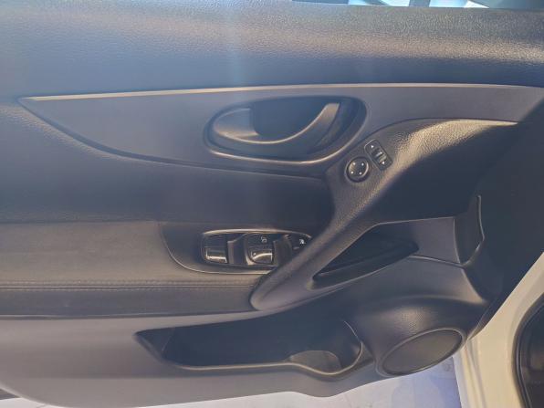 Nissan Qashqai II с пробегом 2015 года, цена 1 220 000 рублей, 160000 км, внедорожник, Автокод Объявления