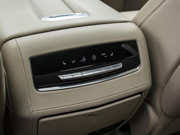 Cadillac Escalade V с пробегом 2021 года, цена 7 749 000 рублей, 123906 км, внедорожник, Автокод Объявления