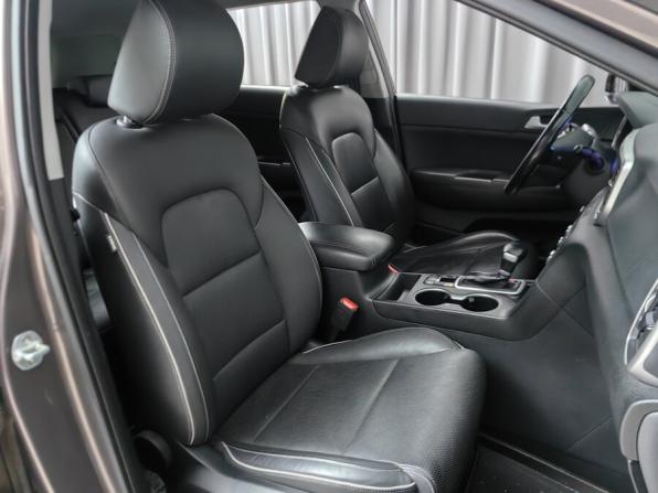 Kia Sportage IV Рестайлинг с пробегом 2019 года, цена 2 148 000 рублей, 125000 км, внедорожник, Автокод Объявления