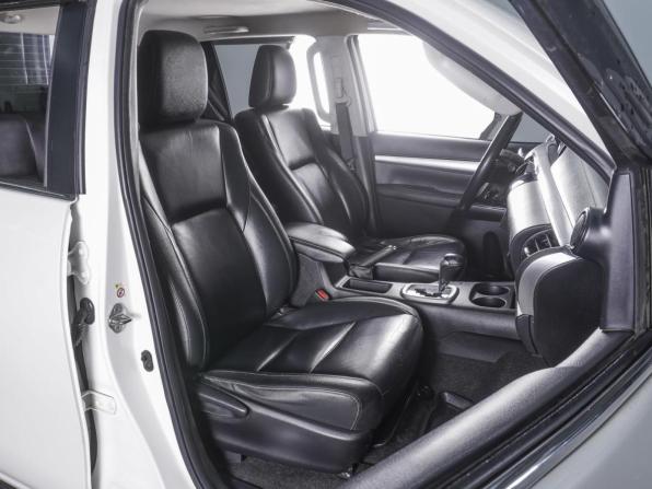 Toyota Hilux VIII с пробегом 2017 года, цена 3 720 000 рублей, 259882 км, offers.body_type.unknown, Автокод Объявления