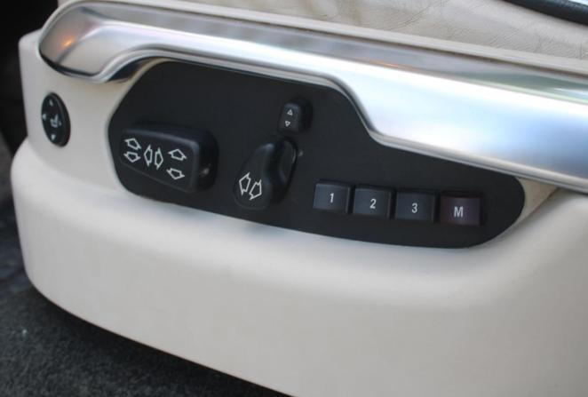 Land Rover Range Rover III Рестайлинг 2 с пробегом 2011 года, цена 1 470 000 рублей, 271449 км, внедорожник, Автокод Объявления