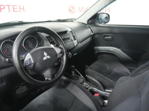 Mitsubishi Outlander II Рестайлинг с пробегом 2010 года, цена 917 000 рублей, 232700 км, внедорожник, Автокод Объявления