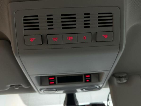 Volkswagen Multivan T6 с пробегом 2016 года, цена 3 847 000 рублей, 178000 км, минивэн, Автокод Объявления