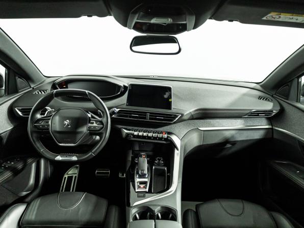 Peugeot 3008 II с пробегом 2017 года, цена 2 195 000 рублей, 9411 км, внедорожник, Автокод Объявления