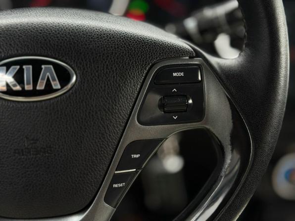 Kia Rio III Рестайлинг с пробегом 2016 года, цена 749 000 рублей, 187243 км, седан, Автокод Объявления