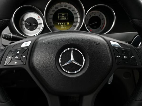 Mercedes-Benz C-Класс III (W204) Рестайлинг с пробегом 2011 года, цена 1 259 000 рублей, 173514 км, седан, Автокод Объявления