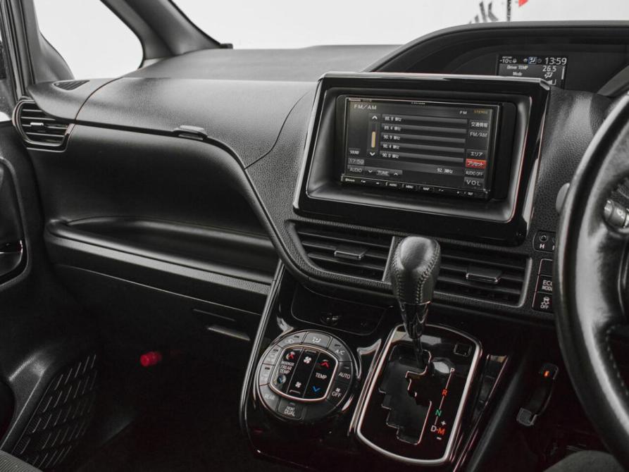 Toyota Noah III (R80) Рестайлинг Екатеринбург  - изображение 18