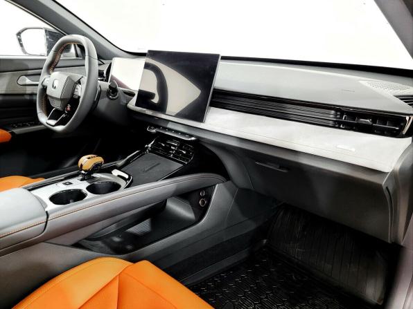 Changan UNI-V I Рестайлинг 2 с пробегом 2026 года, цена 3 499 900 рублей, 343 км, хэтчбек, Автокод Объявления