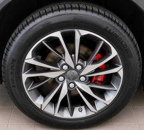 Geely Coolray I с пробегом 2023 года, цена 1 950 000 рублей, 36248 км, внедорожник, Автокод Объявления