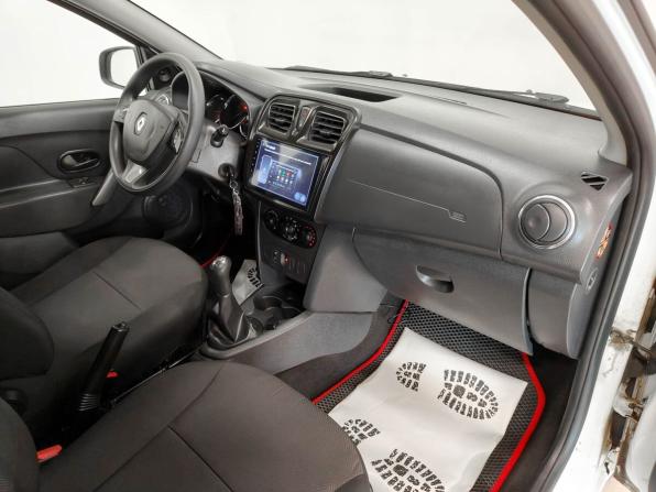 Renault Sandero II с пробегом 2017 года, цена 777 400 рублей, 150347 км, хэтчбек, Автокод Объявления