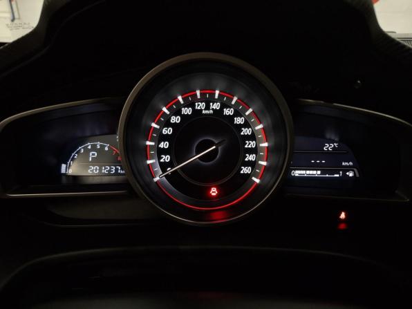 Mazda 3 III (BM) с пробегом 2014 года, цена 1 190 000 рублей, 201235 км, хэтчбек, Автокод Объявления