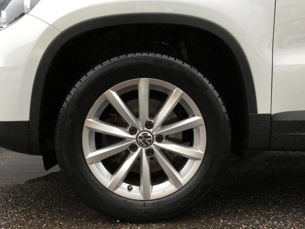 Volkswagen Tiguan I Рестайлинг с пробегом 2015 года, цена 1 079 000 рублей, 175104 км, внедорожник, Автокод Объявления