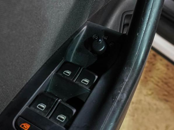 Audi Q3 I (8U) Рестайлинг с пробегом 2015 года, цена 1 719 000 рублей, 188484 км, внедорожник, Автокод Объявления