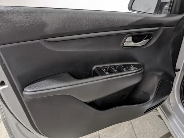 Kia Rio IV с пробегом 2019 года, цена 1 595 000 рублей, 55113 км, седан, Автокод Объявления