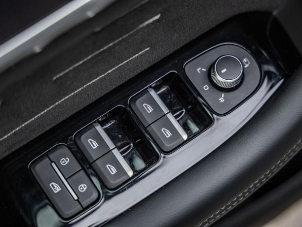 Geely Monjaro I с пробегом 2024 года, цена 3 318 000 рублей, 59239 км, внедорожник, Автокод Объявления