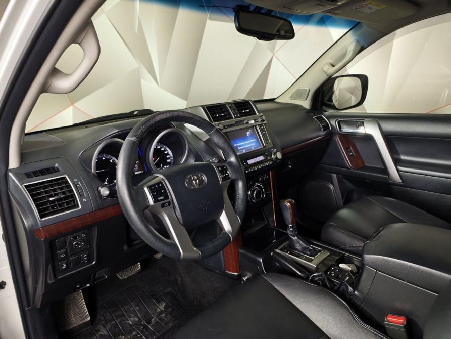 Toyota Land Cruiser Prado 150 Series Рестайлинг 1 Москва  - изображение 17