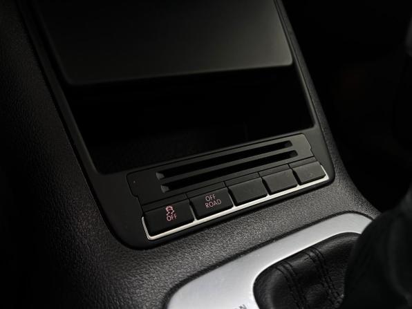 Volkswagen Tiguan I Рестайлинг с пробегом 2013 года, цена 1 680 000 рублей, 155241 км, внедорожник, Автокод Объявления