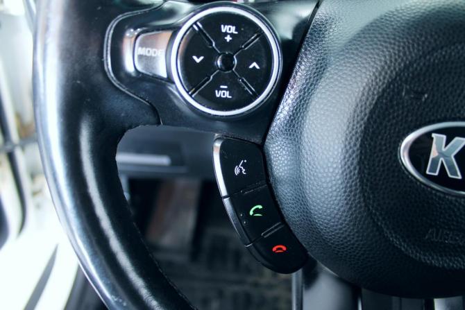 Kia Soul II Рестайлинг с пробегом 2018 года, цена 1 635 000 рублей, 90000 км, хэтчбек, Автокод Объявления