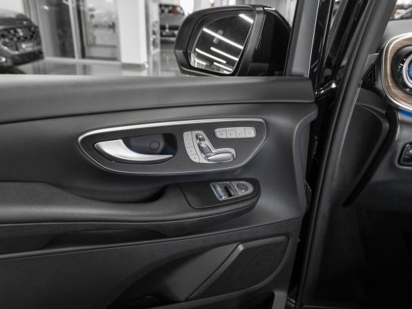 Mercedes-Benz V-Класс III (W447) Рестайлинг 2 с пробегом 2025 года, цена 10 900 000 рублей, 30 км, минивэн, Автокод Объявления