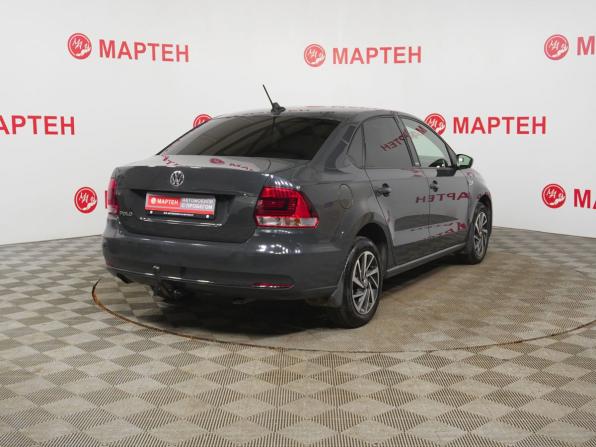 Volkswagen Polo V Рестайлинг с пробегом 2017 года, цена 995 000 рублей, 152690 км, седан, Автокод Объявления