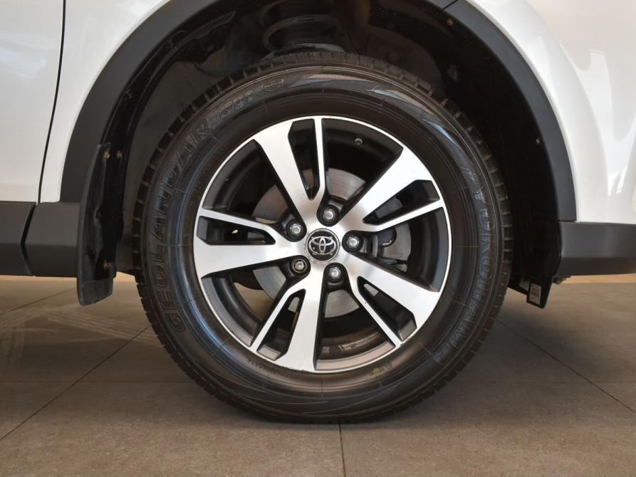Toyota RAV4 IV (XA40) Рестайлинг Москва  - изображение 21