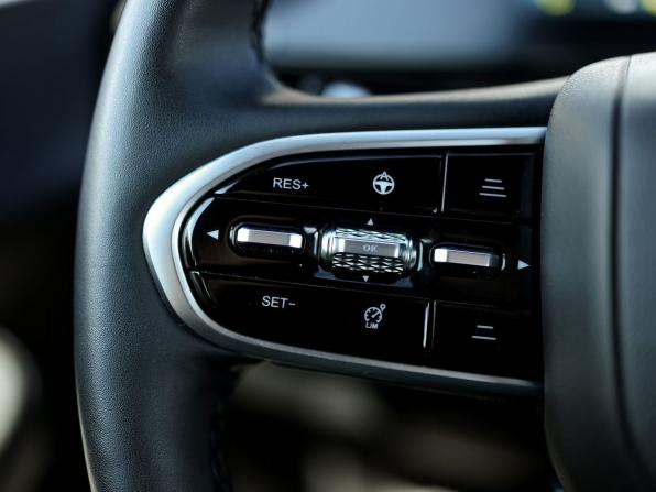 Omoda C5 I с пробегом 2024 года, цена 1 600 000 рублей, 31375 км, внедорожник, Автокод Объявления