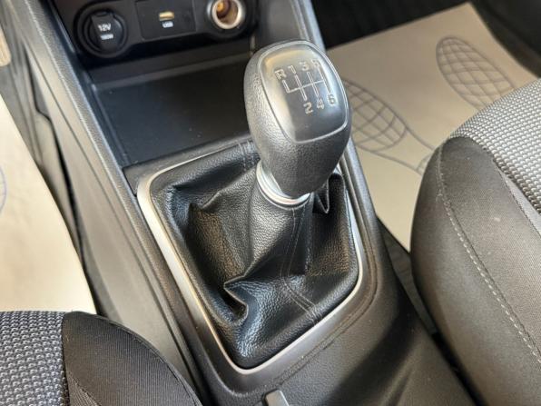 Hyundai Solaris II Рестайлинг с пробегом 2021 года, цена 1 369 000 рублей, 117488 км, седан, Автокод Объявления