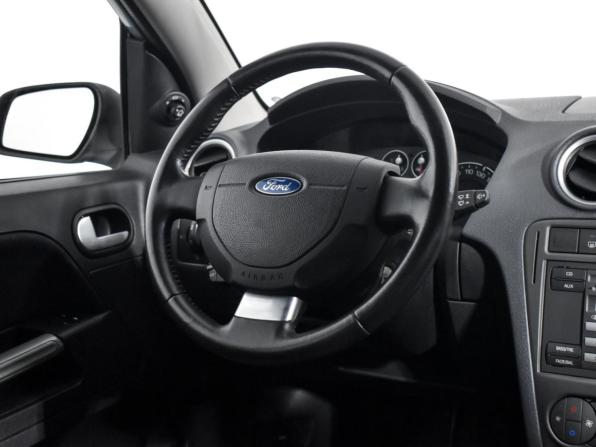 Ford Fusion I Рестайлинг с пробегом 2008 года, цена 355 000 рублей, 169000 км, хэтчбек, Автокод Объявления