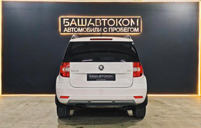 Skoda Yeti I Рестайлинг с пробегом 2015 года, цена 1 140 000 рублей, 167766 км, внедорожник, Автокод Объявления