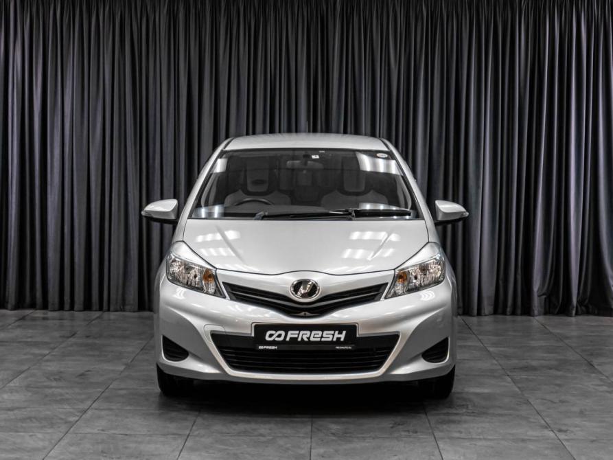 Toyota Vitz III (XP130) Тюмень  - изображение 3