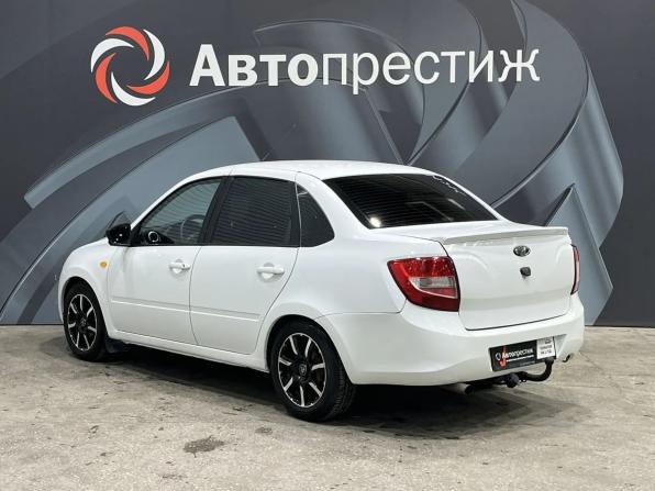 Lada (ВАЗ) Granta I с пробегом 2017 года, цена 475 000 рублей, 194801 км, седан, Автокод Объявления